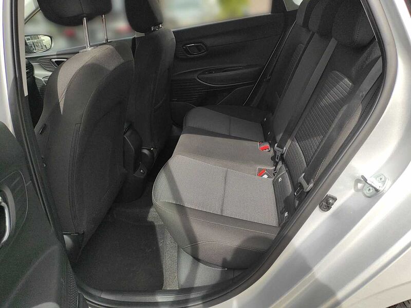 Hyundai i20 1.0L Trend, Navigation, Sitzheizung vorne + hinten, Rückfahrkamera