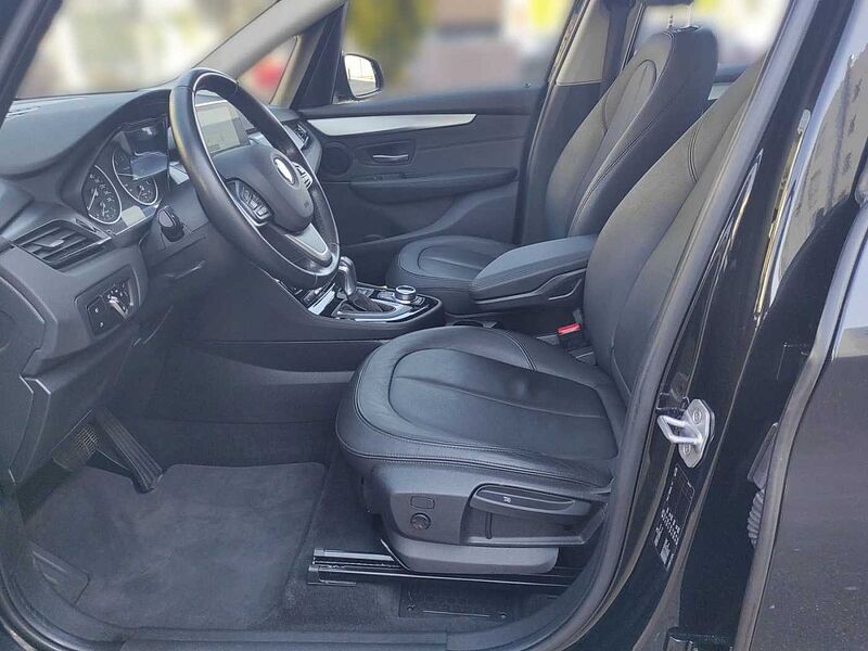 BMW 220 Active Tourer 220d 2,0L Navigation, Sitzheizung, Klimaautomatik