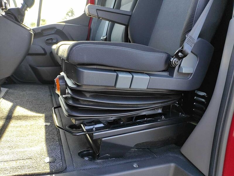 Nissan NV400 Kastenwagen L1H1 3,3t PRO 2.3L / Cool & Sound-Paket / Einparkhilfe hinten /