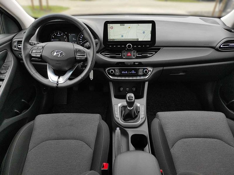 Hyundai i30 Trend Mild-Hybrid 1,5L Navigation, Rückfahrkamera, Sitzheizung