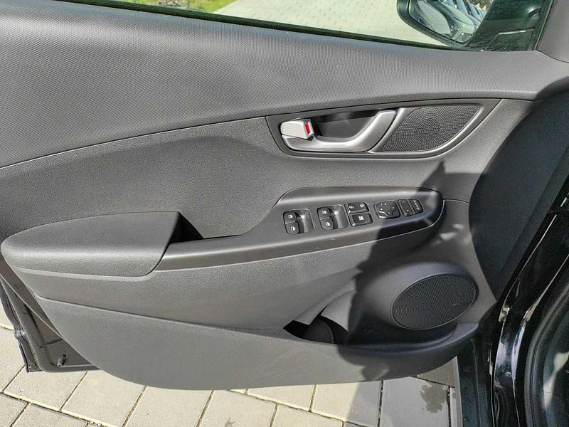Hyundai Kona Prime Elektro 2WD/ Navi / PDV vorne und hinten