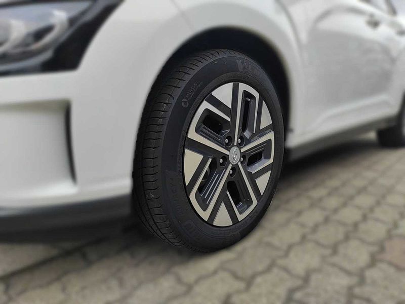 Hyundai Kona Trend Elektro 2WD / Navipaket / Assistenzpaket